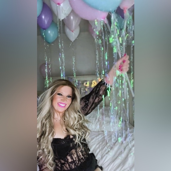 $2 ✨LIVE SHOW✨ Notification! - Picture 7 of 10